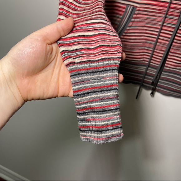 Missoni Women's Red & Black Y2K stripes wool blend zip up hoodie jacket in US 2 - Picture 2 of 6